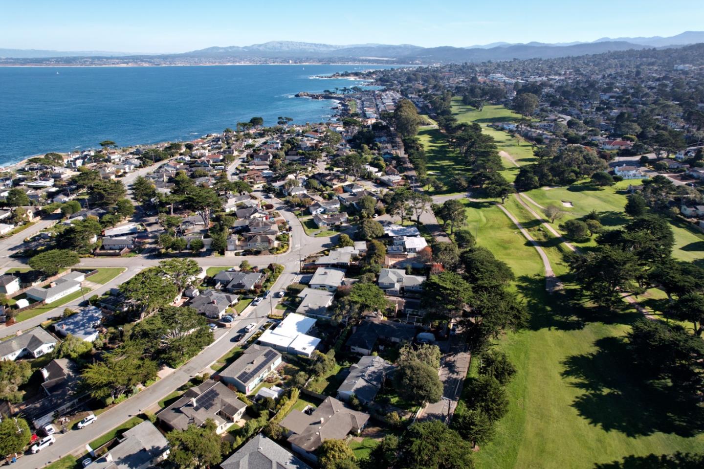 Detail Gallery Image 1 of 42 For 1118 Crest Ave, Pacific Grove,  CA 93950 - 2 Beds | 2 Baths