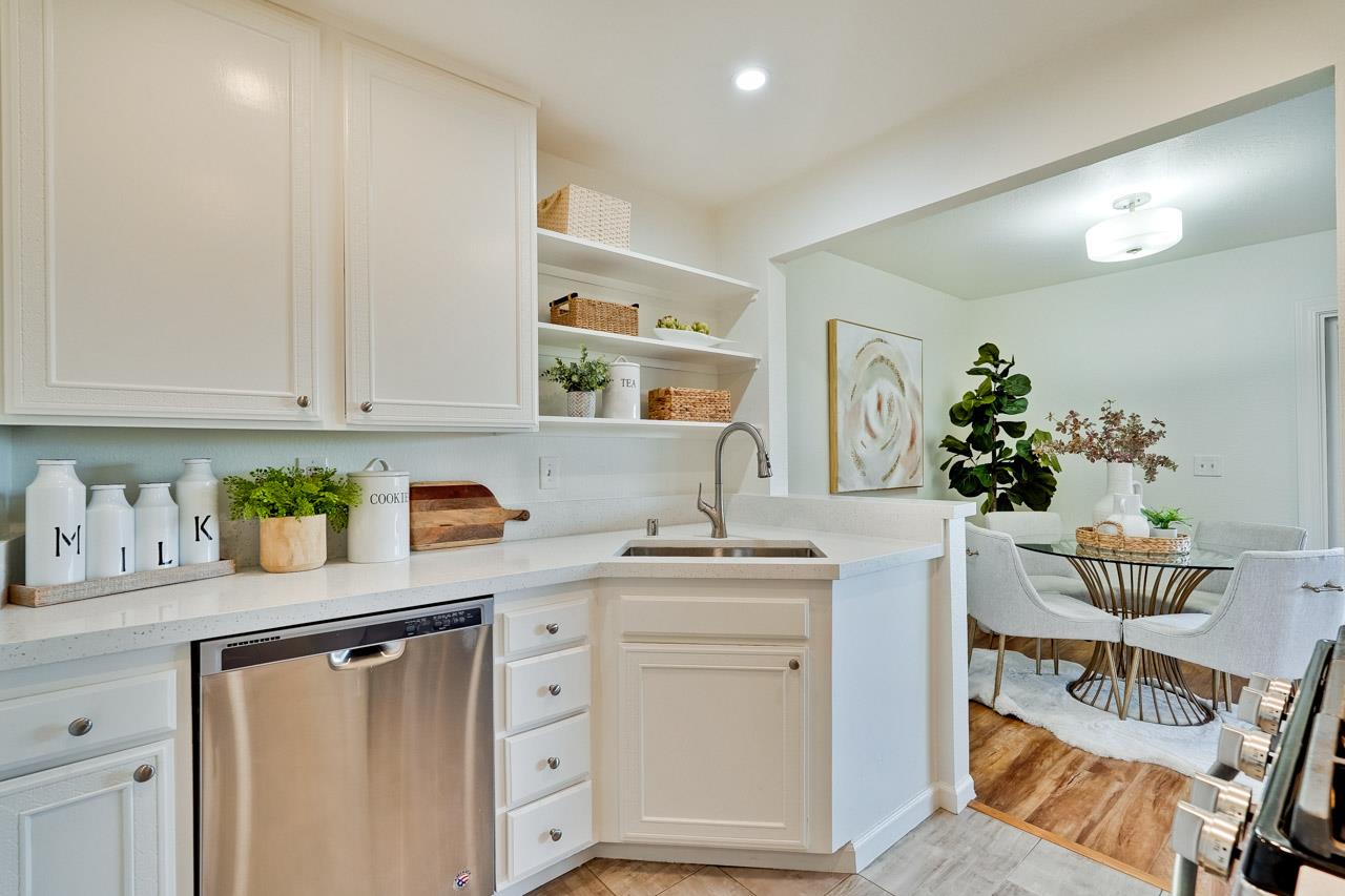 Detail Gallery Image 14 of 36 For 2739 Mauricia Ave #B,  Santa Clara,  CA 95051 - 2 Beds | 2 Baths