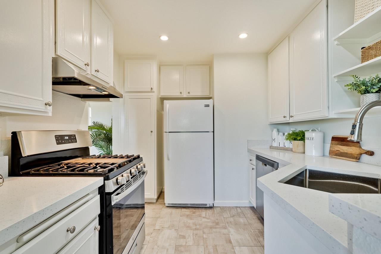 Detail Gallery Image 15 of 36 For 2739 Mauricia Ave #B,  Santa Clara,  CA 95051 - 2 Beds | 2 Baths