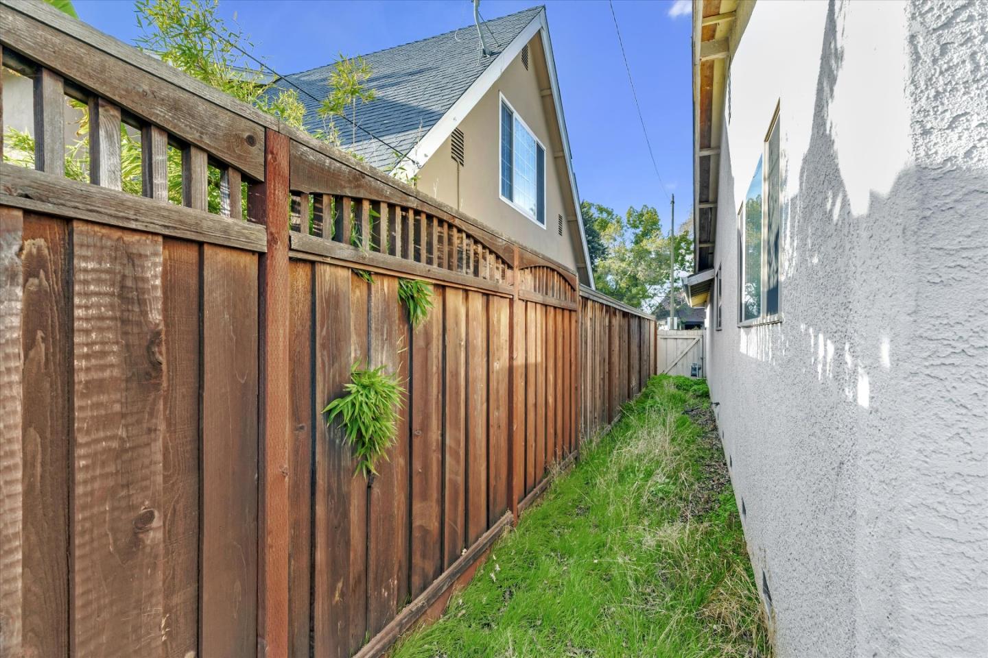 Detail Gallery Image 15 of 15 For 192 Benbow Ave, San Jose,  CA 95123 - 3 Beds | 1/1 Baths