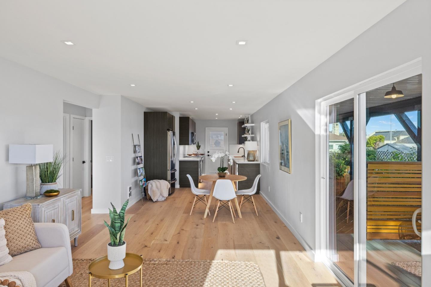 Detail Gallery Image 6 of 38 For 116 Evans Ave, Pacific Grove,  CA 93950 - – Beds | – Baths