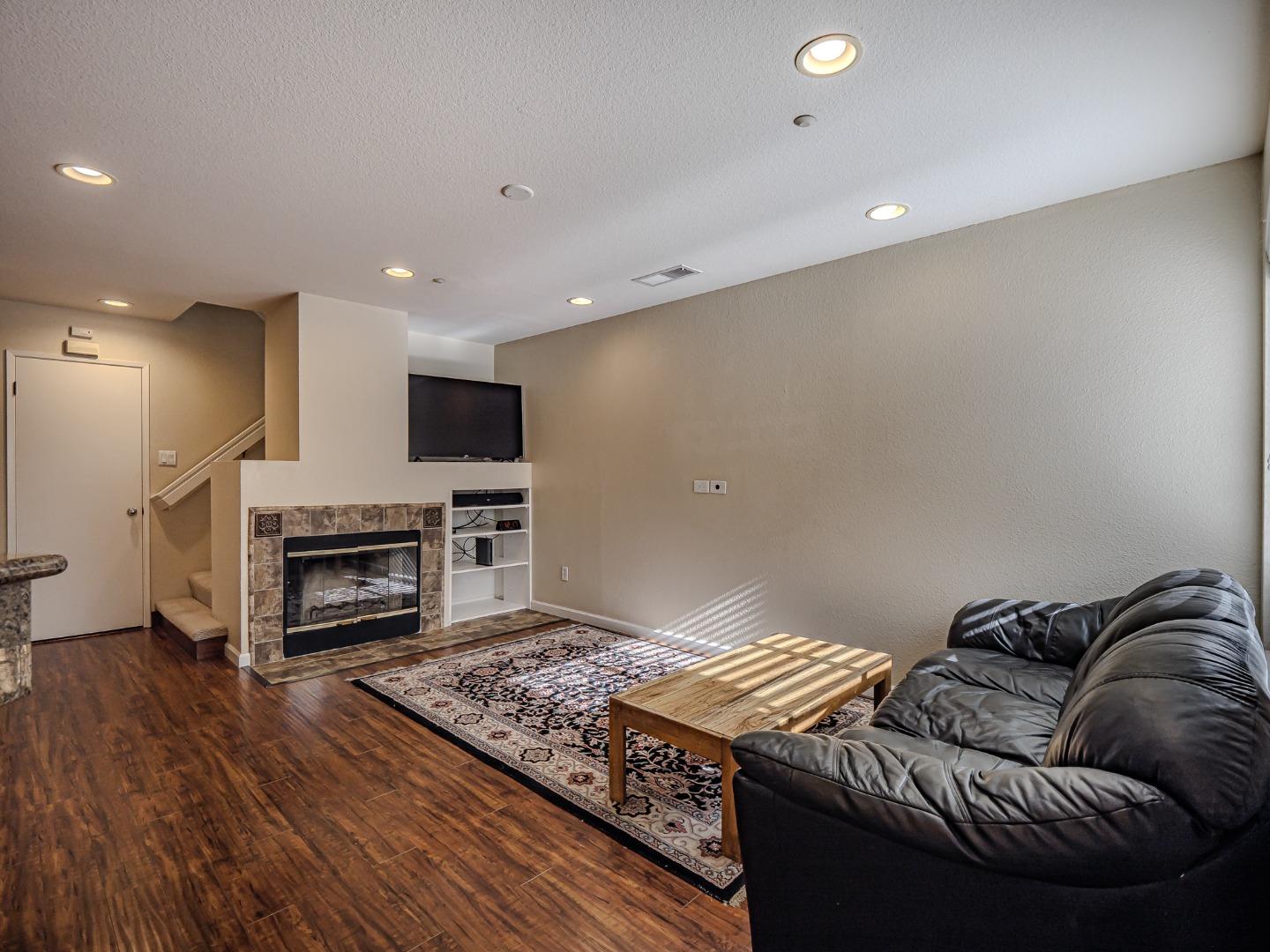 Detail Gallery Image 30 of 62 For 4194 Sophia Way, San Jose,  CA 95134 - 2 Beds | 2/1 Baths