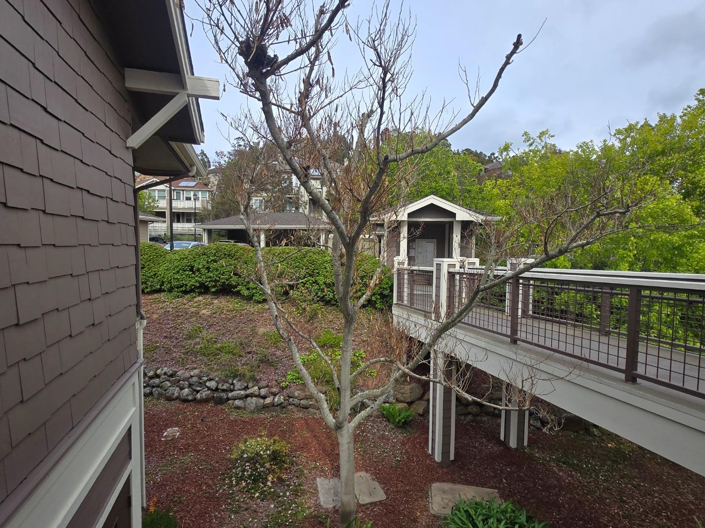 Detail Gallery Image 3 of 31 For 625 Callippe Ct, Brisbane,  CA 94005 - 3 Beds | 2 Baths
