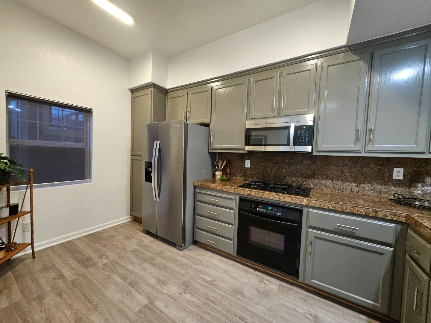 Detail Gallery Image 7 of 31 For 625 Callippe Ct, Brisbane,  CA 94005 - 3 Beds | 2 Baths