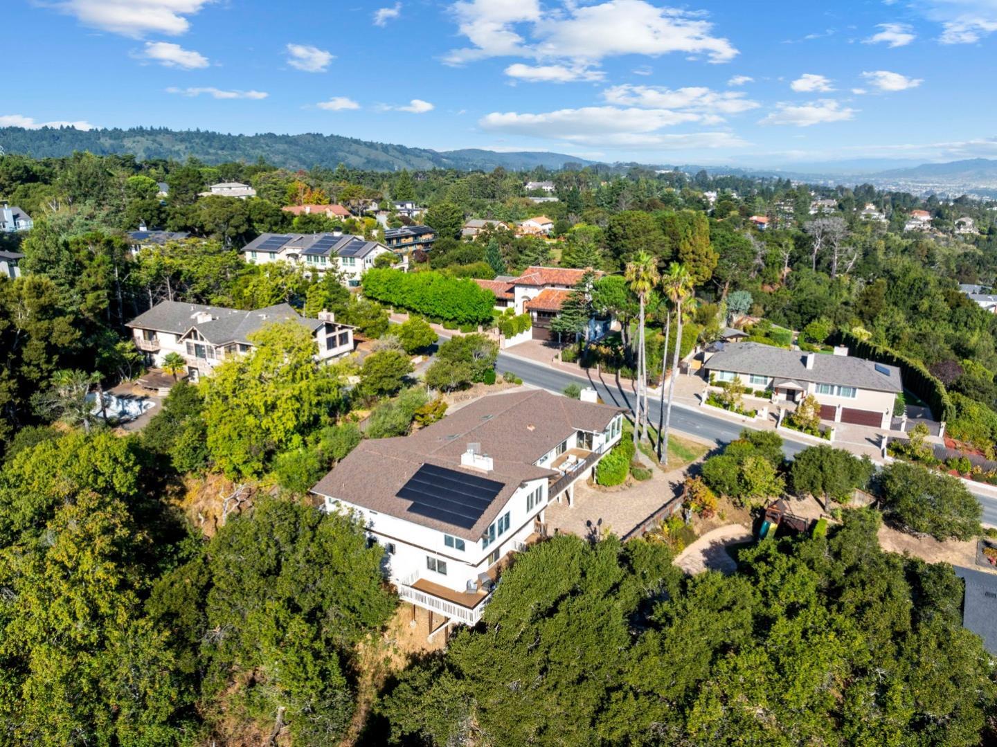 Detail Gallery Image 94 of 96 For 2625 Skyfarm Dr, Hillsborough,  CA 94010 - 6 Beds | 5 Baths