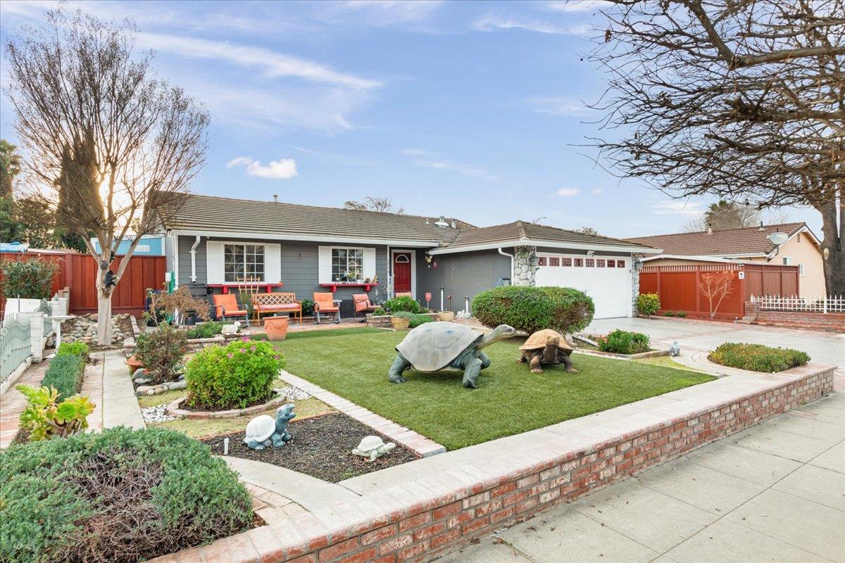 Detail Gallery Image 1 of 18 For 2773 Mclaughlin Ave, San Jose,  CA 95121 - 3 Beds | 2 Baths