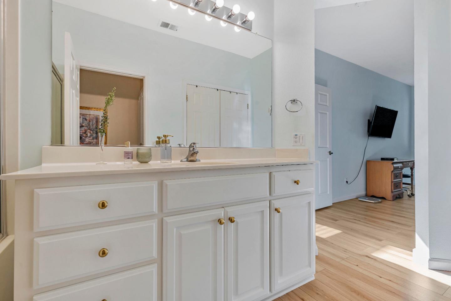 Detail Gallery Image 10 of 21 For 197 Summerset Dr, Brentwood,  CA 94513 - 2 Beds | 2 Baths