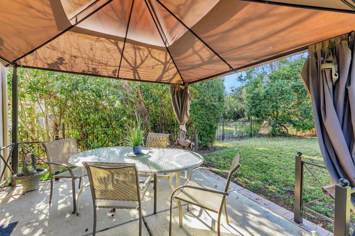 Detail Gallery Image 15 of 21 For 197 Summerset Dr, Brentwood,  CA 94513 - 2 Beds | 2 Baths