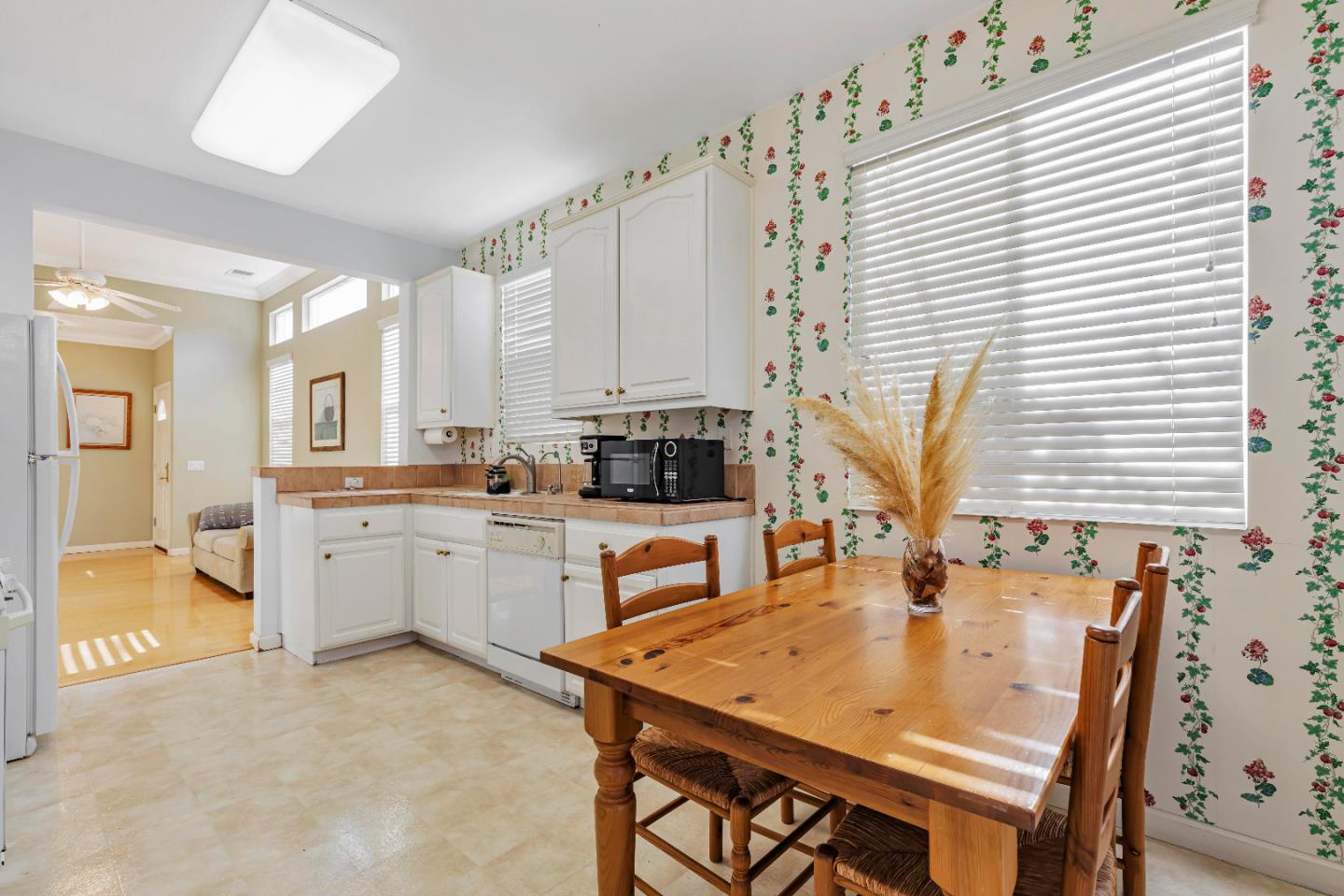 Detail Gallery Image 6 of 21 For 197 Summerset Dr, Brentwood,  CA 94513 - 2 Beds | 2 Baths