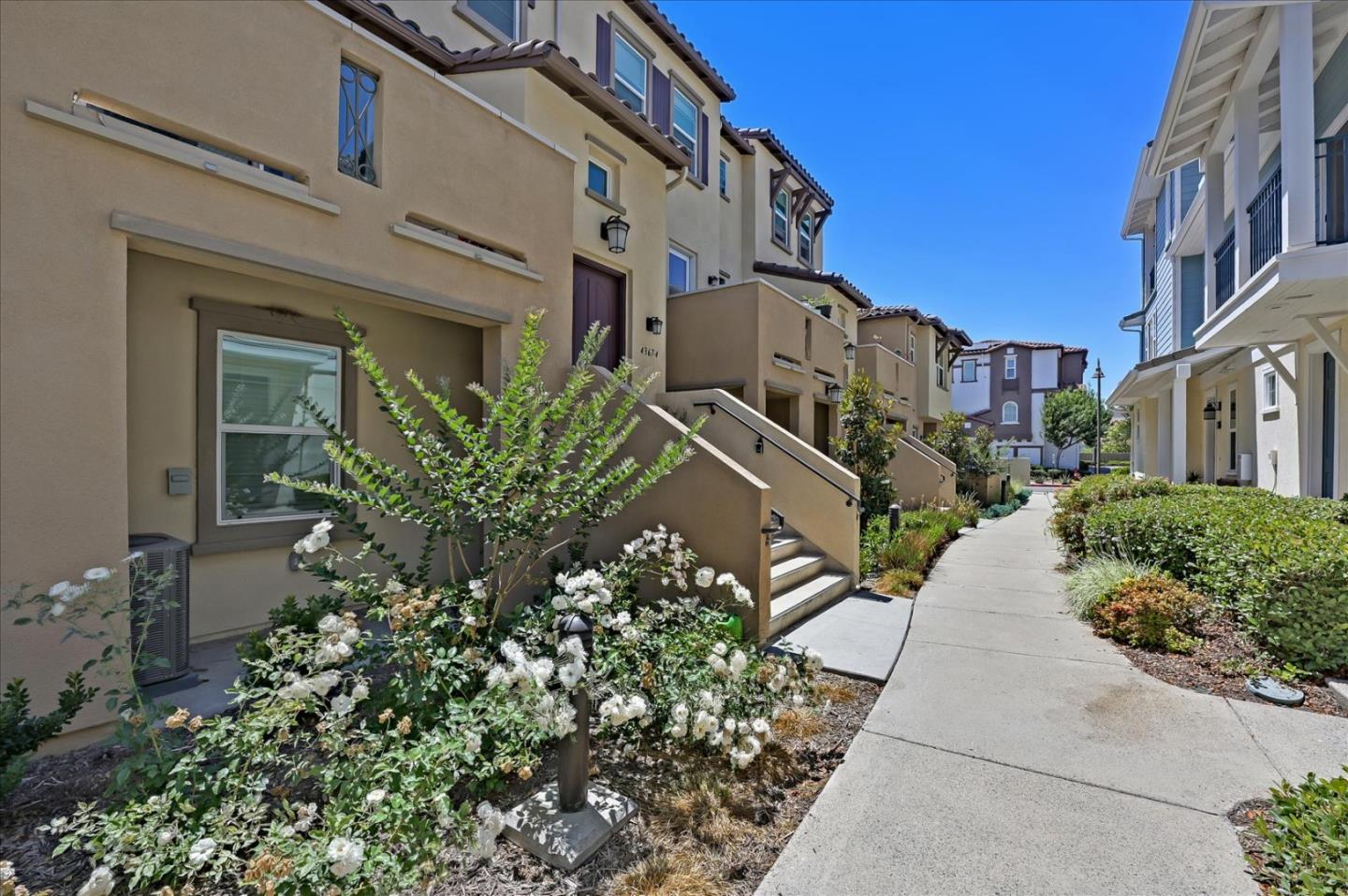 Detail Gallery Image 1 of 1 For 4367 Pacifica Way #4,  Oceanside,  CA 92056 - 3 Beds | 3/1 Baths