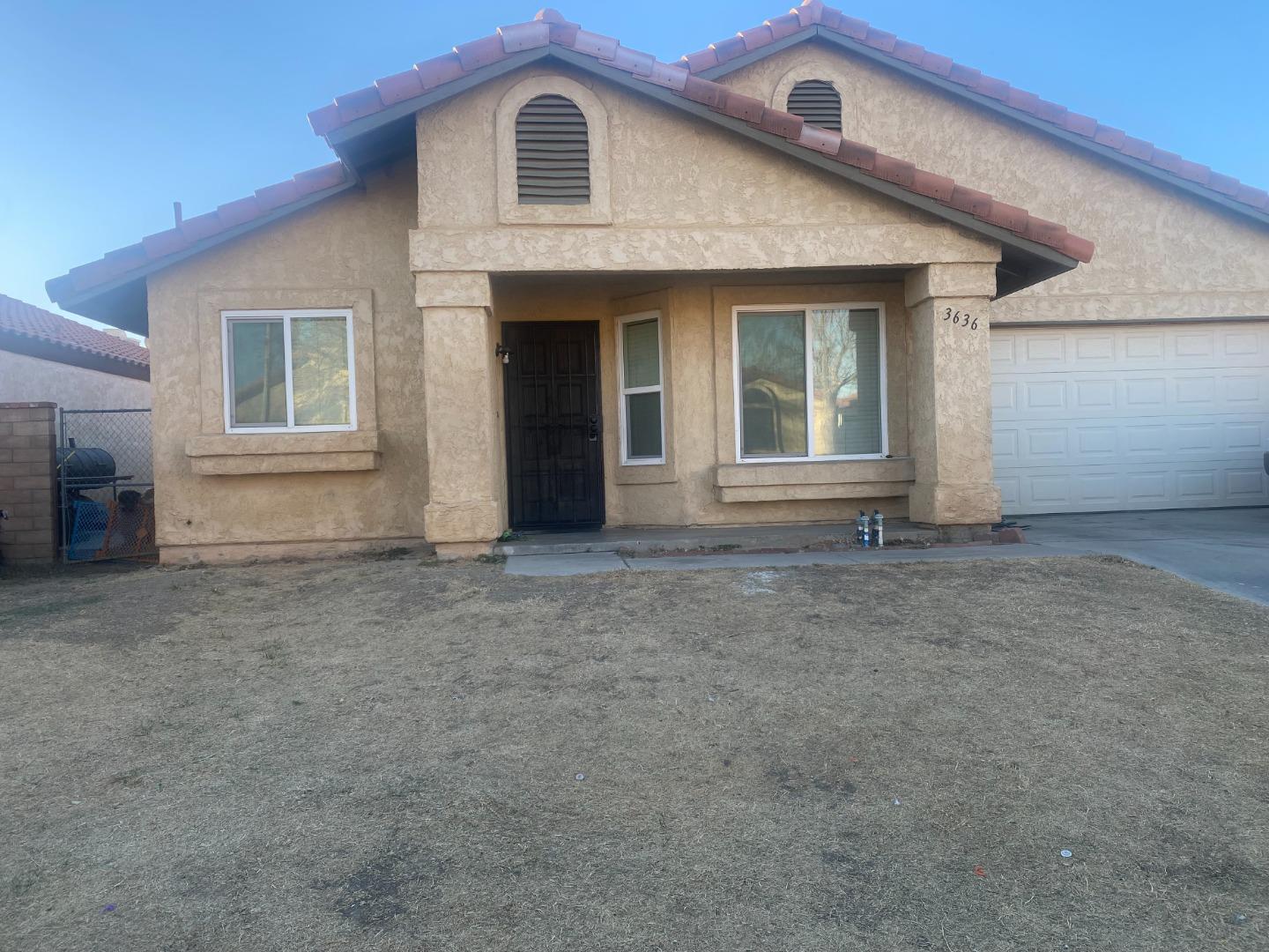 Detail Gallery Image 1 of 19 For 3636 Acorde Ave, Palmdale,  CA 93550 - 4 Beds | 2 Baths