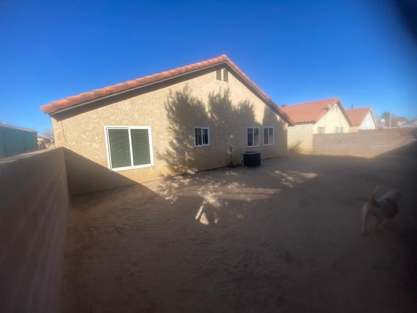Detail Gallery Image 3 of 19 For 3636 Acorde Ave, Palmdale,  CA 93550 - 4 Beds | 2 Baths