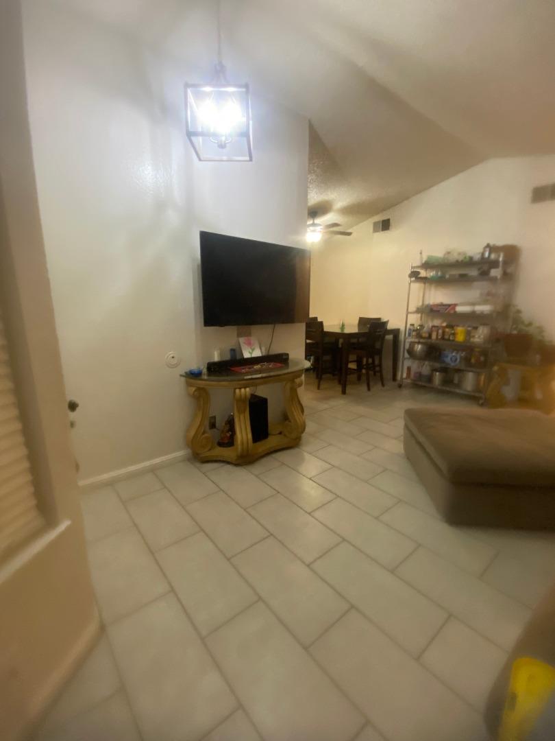 Detail Gallery Image 6 of 19 For 3636 Acorde Ave, Palmdale,  CA 93550 - 4 Beds | 2 Baths