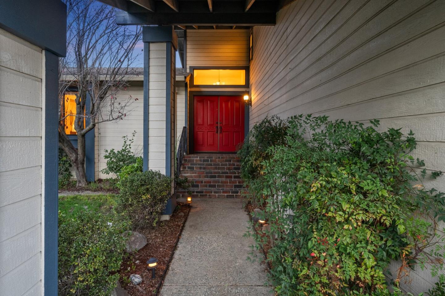 Detail Gallery Image 7 of 78 For 6028 Slopeview Ct, Castro Valley,  CA 94552 - 4 Beds | 3 Baths