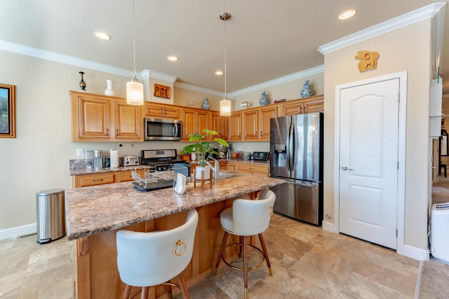 Detail Gallery Image 7 of 23 For 3913 Moana Way #3913,  Modesto,  CA 95355 - 3 Beds | 2 Baths