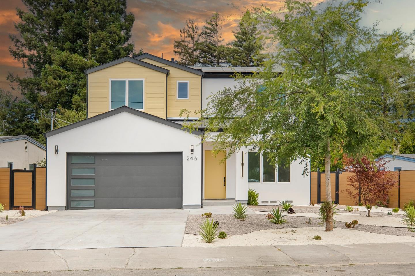 Detail Gallery Image 2 of 48 For 246 Farley St, Mountain View,  CA 94043 - 4 Beds | 3 Baths