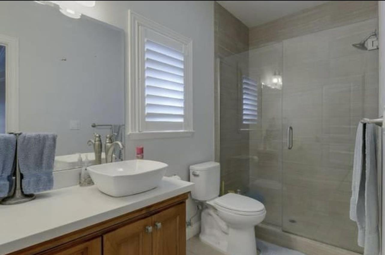 Detail Gallery Image 7 of 7 For 32 Lyell St, Los Altos,  CA 94022 - 3 Beds | 2/1 Baths