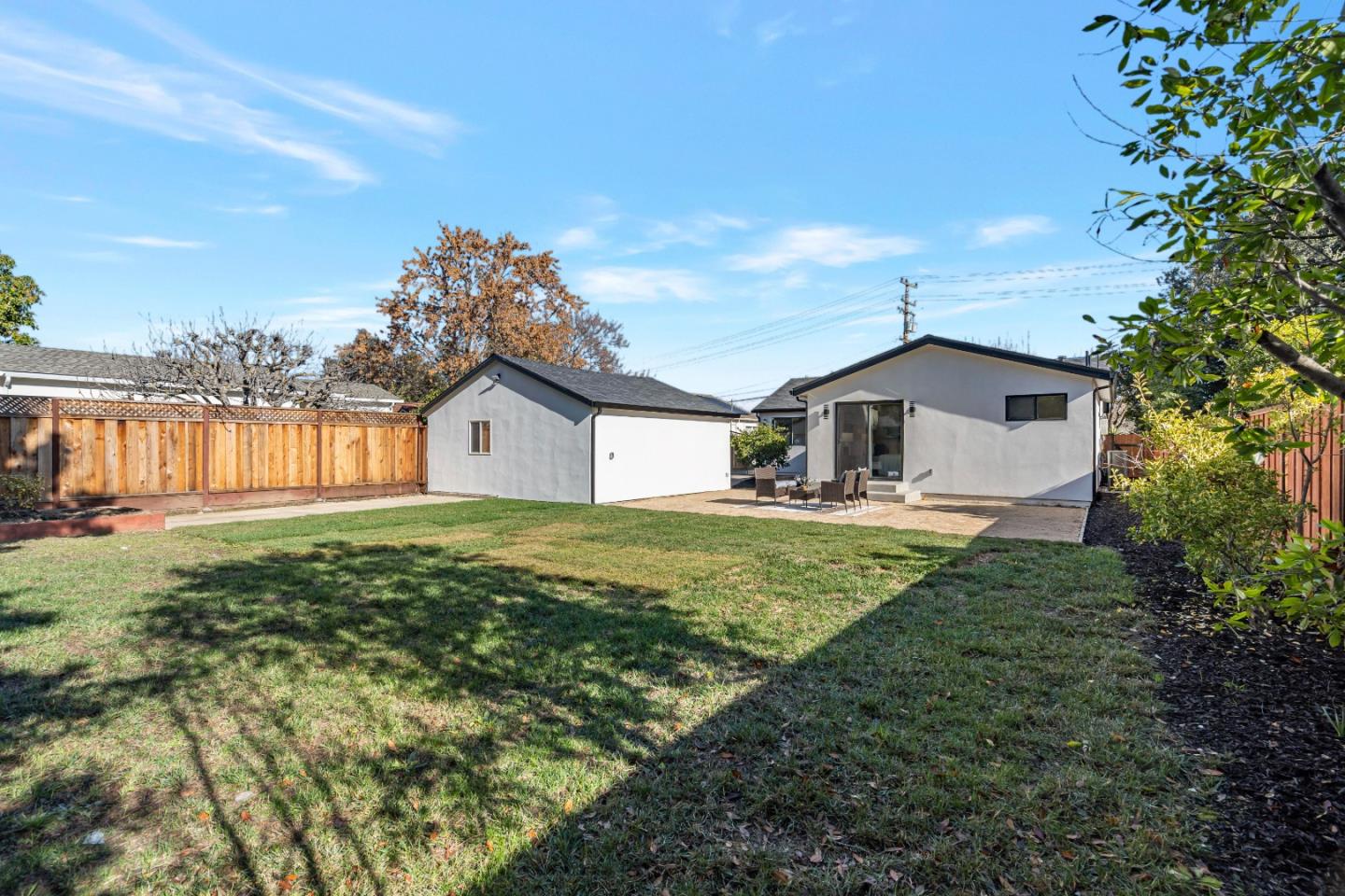 Detail Gallery Image 15 of 22 For 165 Poplar Ave, Campbell,  CA 95008 - 4 Beds | 2/1 Baths