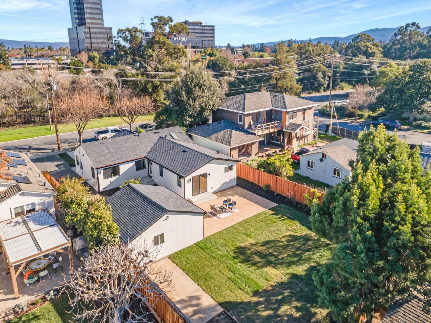 Detail Gallery Image 21 of 22 For 165 Poplar Ave, Campbell,  CA 95008 - 4 Beds | 2/1 Baths