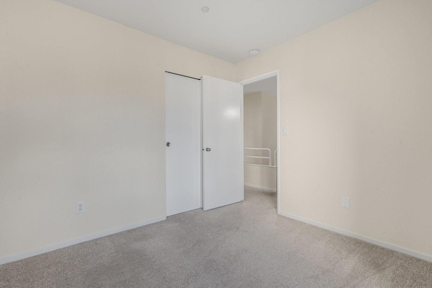 Detail Gallery Image 13 of 28 For 6995 Rodling Dr #D,  San Jose,  CA 95138 - 3 Beds | 2/1 Baths