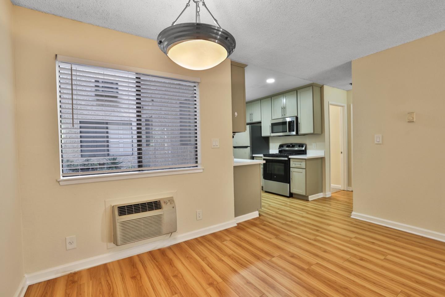 Detail Gallery Image 12 of 24 For 880 E Fremont Ave #304,  Sunnyvale,  CA 94087 - 1 Beds | 1 Baths