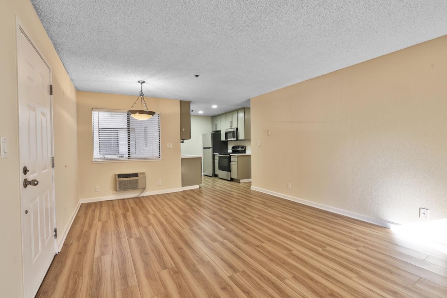 Detail Gallery Image 13 of 24 For 880 E Fremont Ave #304,  Sunnyvale,  CA 94087 - 1 Beds | 1 Baths