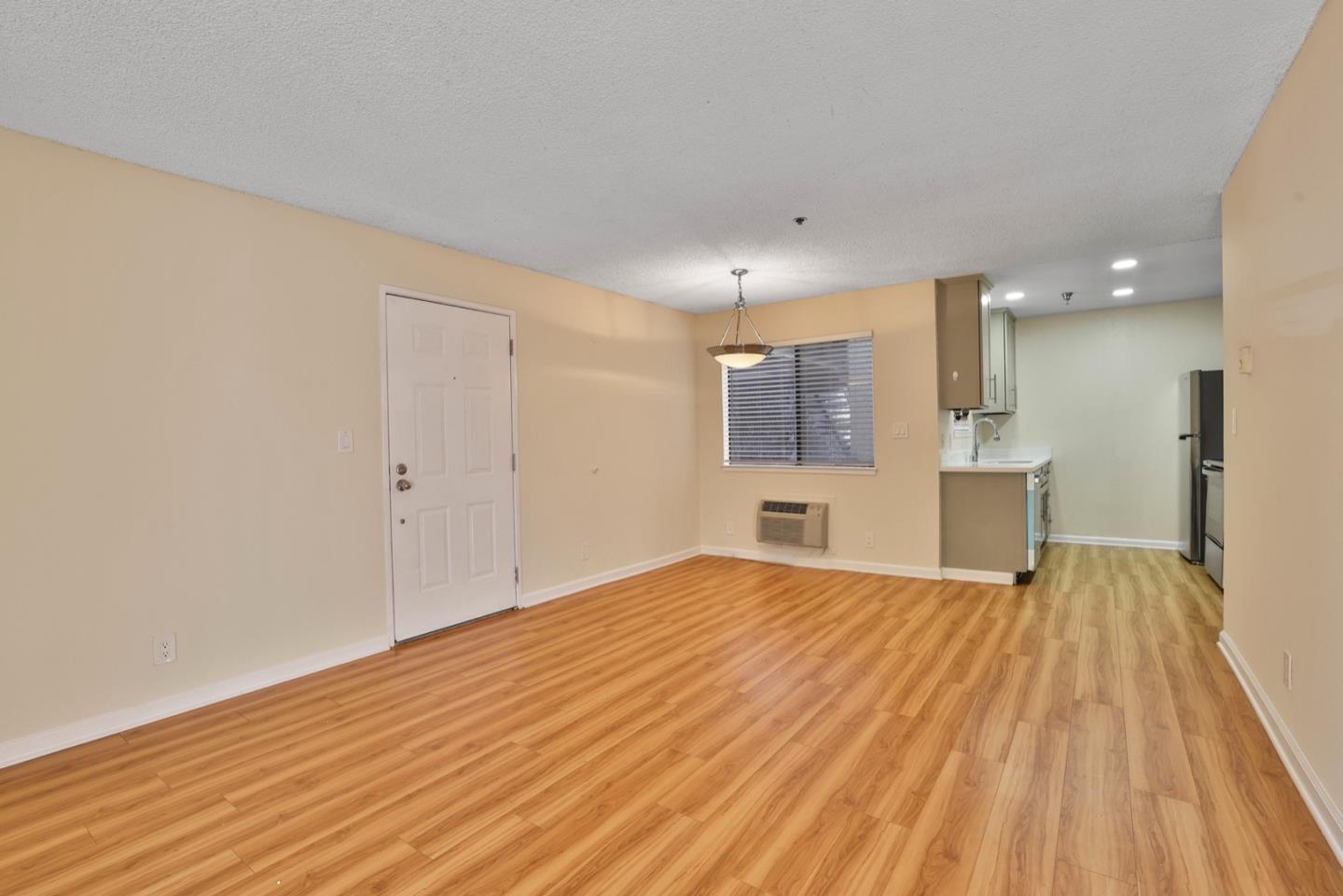 Detail Gallery Image 14 of 24 For 880 E Fremont Ave #304,  Sunnyvale,  CA 94087 - 1 Beds | 1 Baths