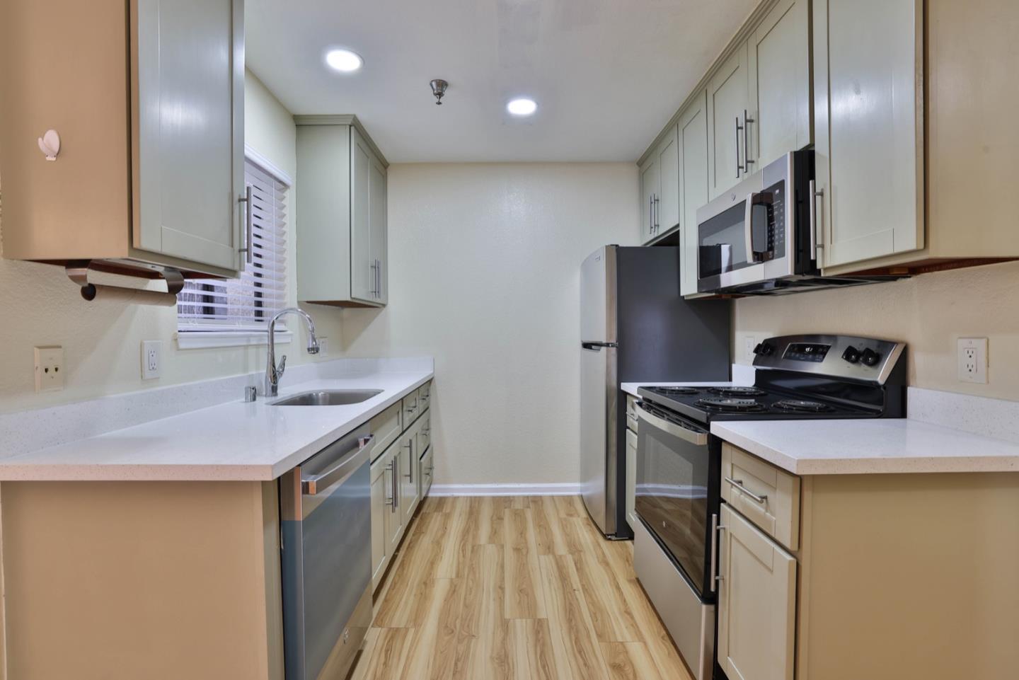 Detail Gallery Image 9 of 24 For 880 E Fremont Ave #304,  Sunnyvale,  CA 94087 - 1 Beds | 1 Baths