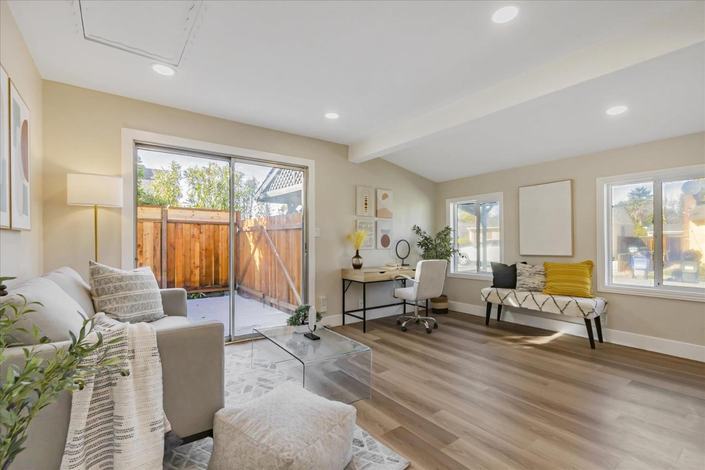 Detail Gallery Image 21 of 61 For 1472 Burrell Ct, San Jose,  CA 95126 - 2 Beds | 2 Baths