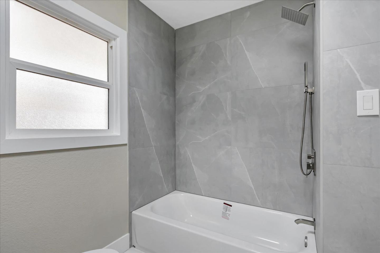 Detail Gallery Image 30 of 61 For 1472 Burrell Ct, San Jose,  CA 95126 - 2 Beds | 2 Baths