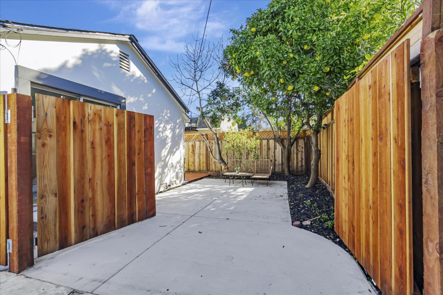 Detail Gallery Image 35 of 61 For 1472 Burrell Ct, San Jose,  CA 95126 - 2 Beds | 2 Baths