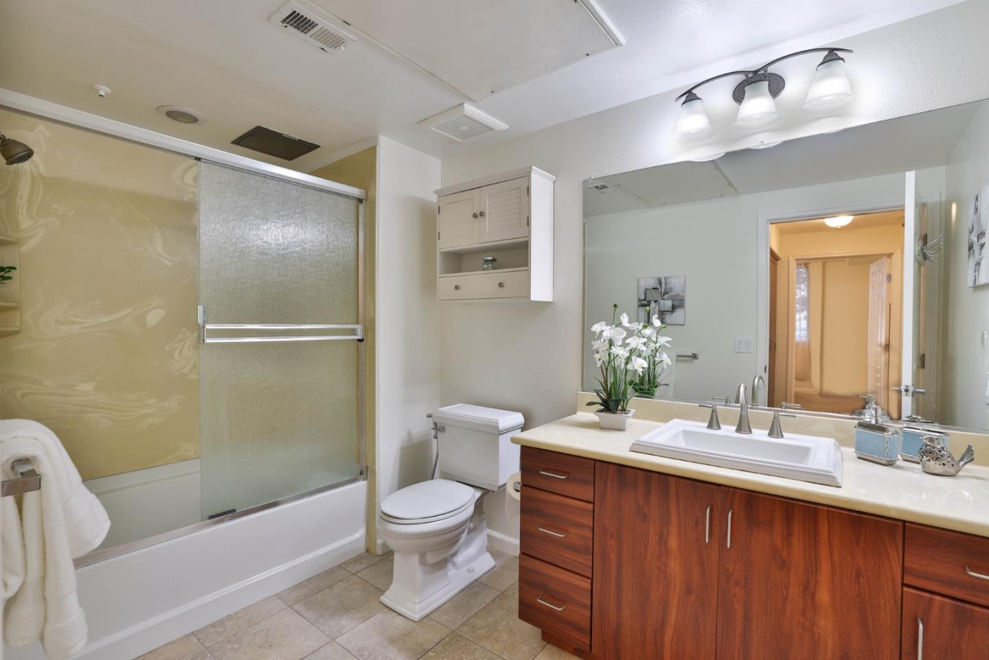 Detail Gallery Image 16 of 40 For 1101 S Main St #118,  Milpitas,  CA 95035 - 2 Beds | 1 Baths