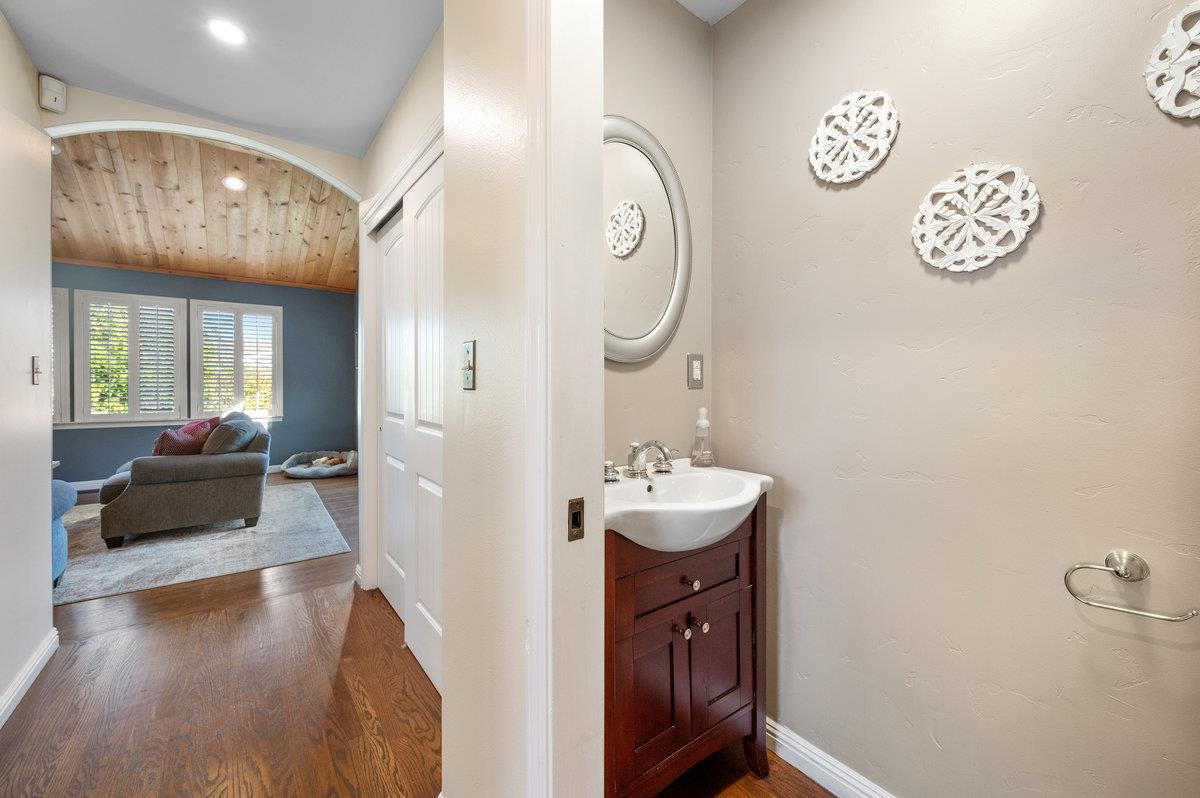 Detail Gallery Image 30 of 41 For 568 Oak Ave, San Bruno,  CA 94066 - 3 Beds | 2/1 Baths