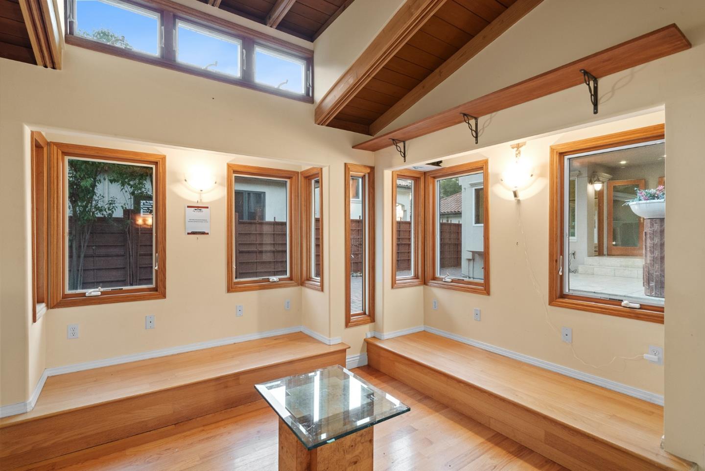 Detail Gallery Image 11 of 33 For 148 Kingsley Ave, Palo Alto,  CA 94301 - 7 Beds | 6/2 Baths