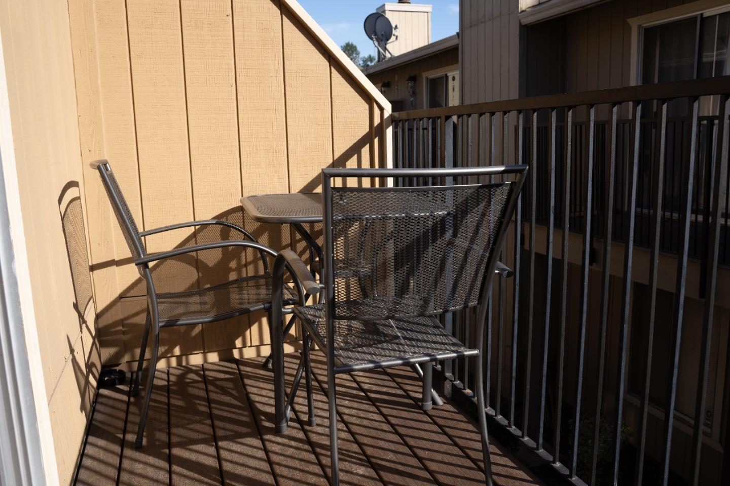Detail Gallery Image 10 of 12 For 1819 S Cherokee Ln #11,  Lodi,  CA 95240 - 2 Beds | 1 Baths