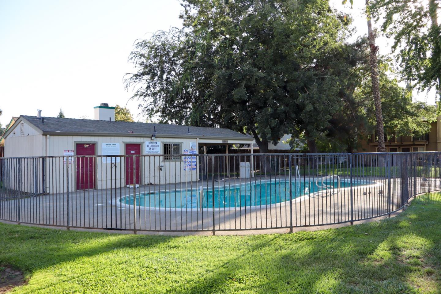 Detail Gallery Image 11 of 12 For 1819 S Cherokee Ln #11,  Lodi,  CA 95240 - 2 Beds | 1 Baths