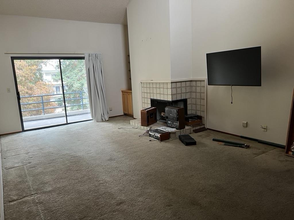 Detail Gallery Image 8 of 8 For 4691 Albany Cir #135,  San Jose,  CA 95129 - 2 Beds | 2 Baths