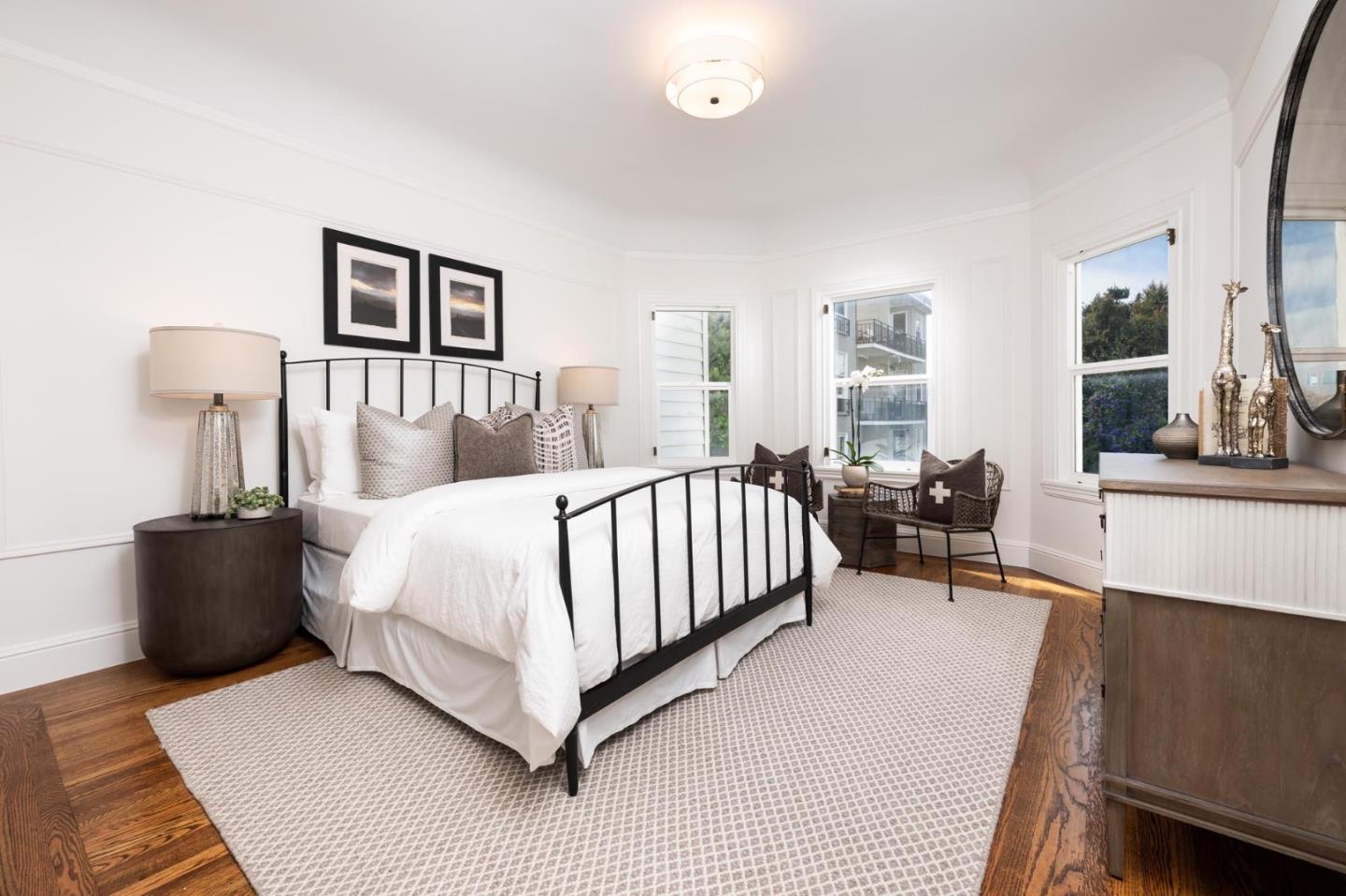 Detail Gallery Image 16 of 33 For 3535 Webster St #3533,  San Francisco,  CA 94123 - 6 Beds | 3 Baths