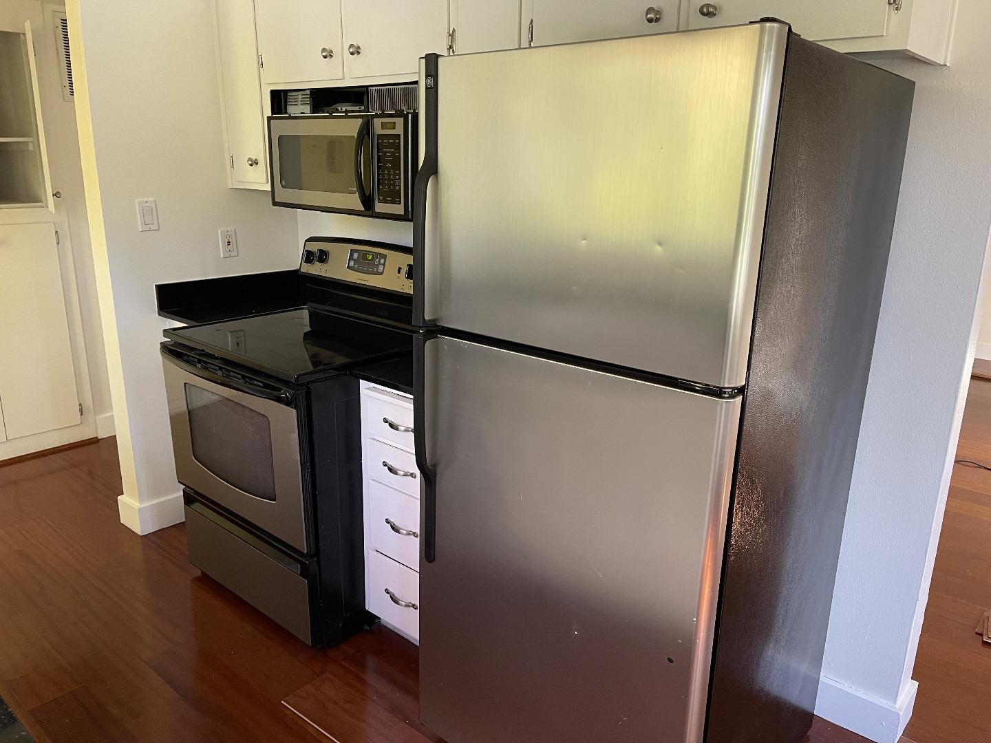 Detail Gallery Image 6 of 21 For 420 Alberto Way #5,  Los Gatos,  CA 95032 - 1 Beds | 1 Baths