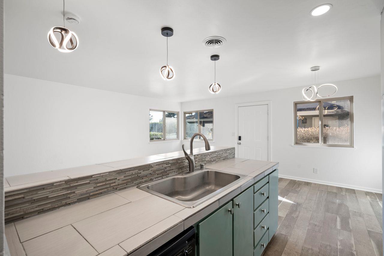 Detail Gallery Image 12 of 34 For 4255 Jade St #2,  Capitola,  CA 95010 - 2 Beds | 1 Baths