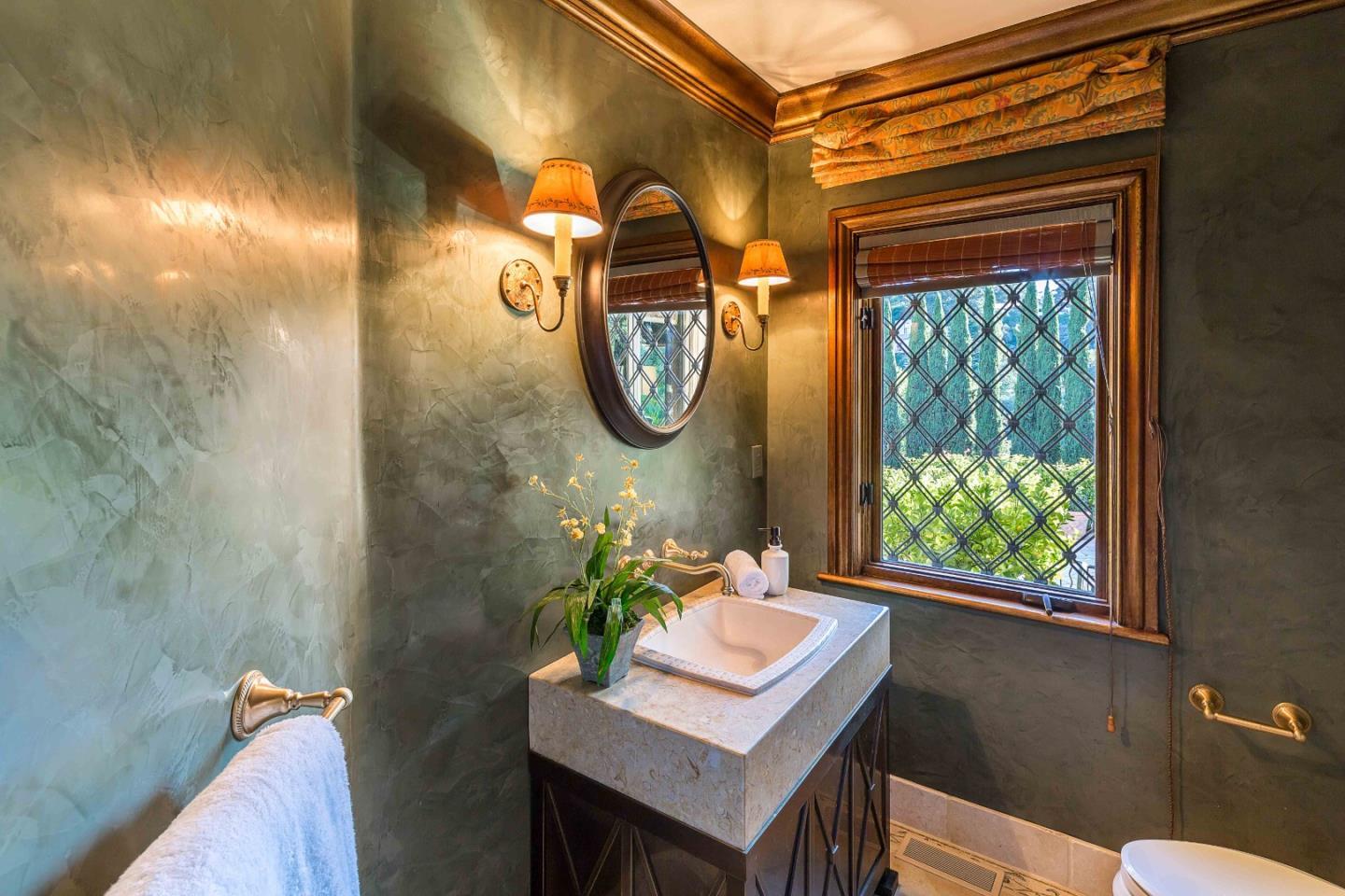 Detail Gallery Image 15 of 45 For 28500 Matadero Creek Ln, Los Altos Hills,  CA 94022 - 6 Beds | 6/3 Baths