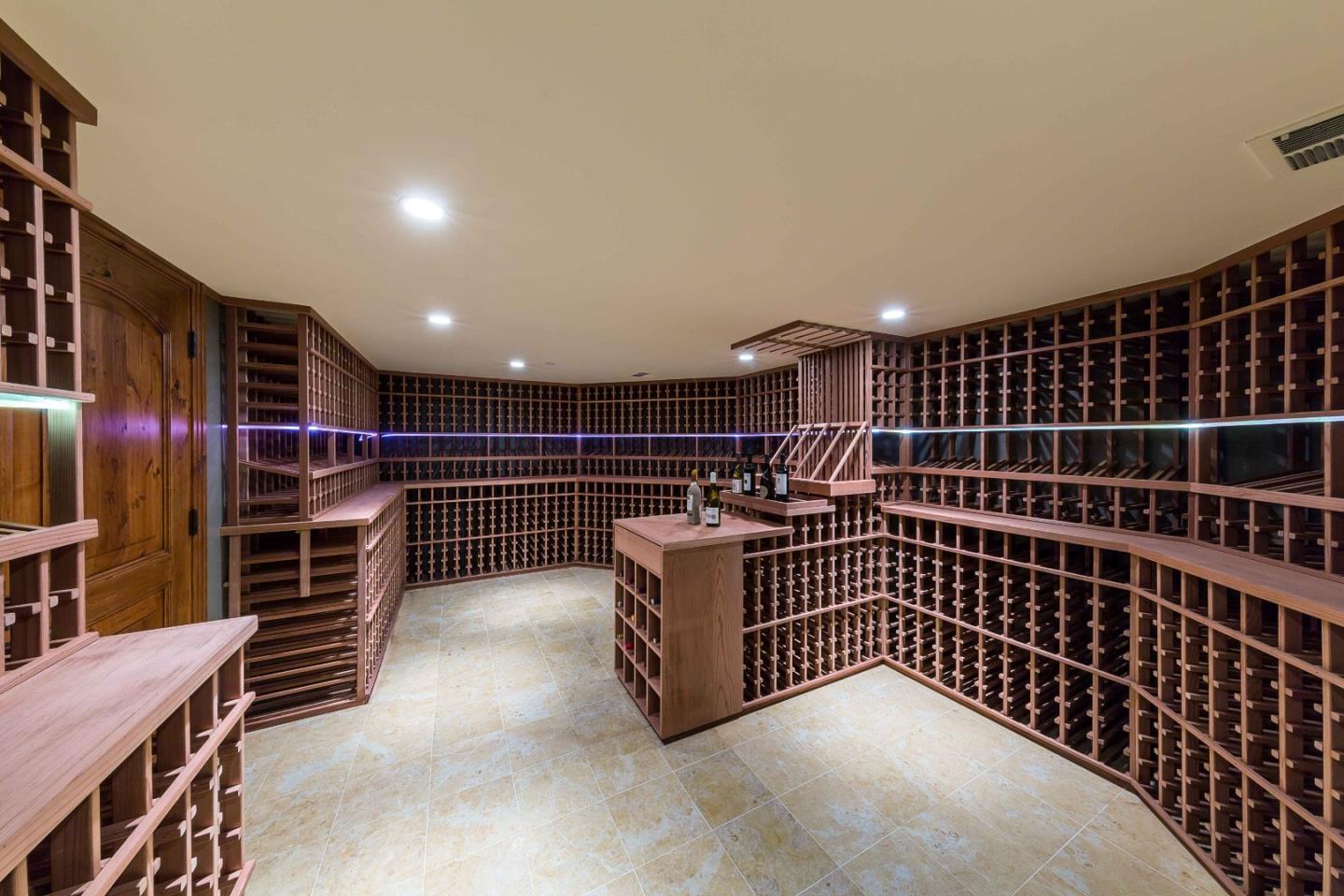 Detail Gallery Image 26 of 45 For 28500 Matadero Creek Ln, Los Altos Hills,  CA 94022 - 6 Beds | 6/3 Baths
