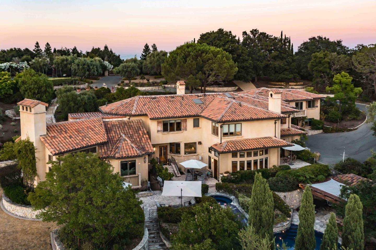 Detail Gallery Image 3 of 45 For 28500 Matadero Creek Ln, Los Altos Hills,  CA 94022 - 6 Beds | 6/3 Baths