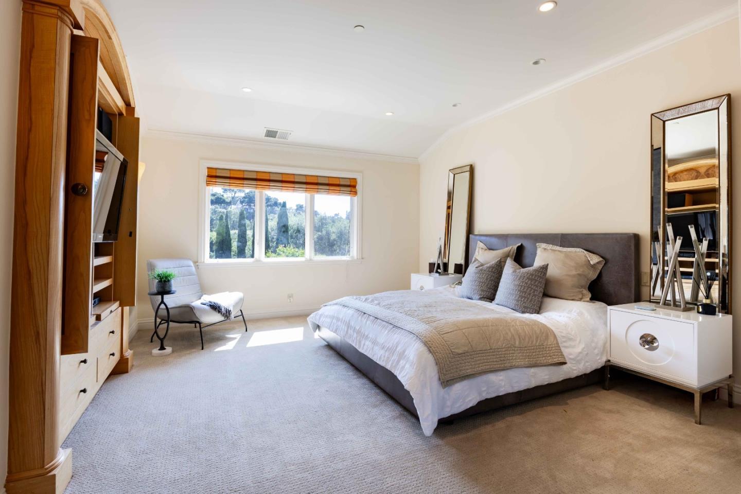Detail Gallery Image 35 of 45 For 28500 Matadero Creek Ln, Los Altos Hills,  CA 94022 - 6 Beds | 6/3 Baths