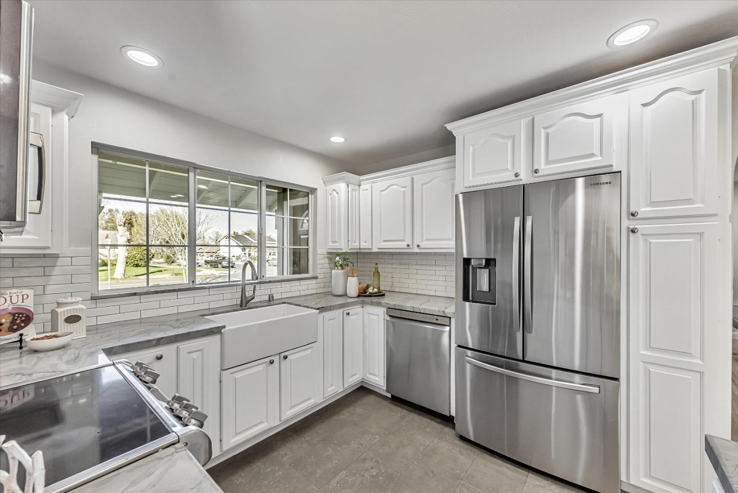 Detail Gallery Image 8 of 25 For 4402 Hilton Ave, San Jose,  CA 95130 - 3 Beds | 2 Baths