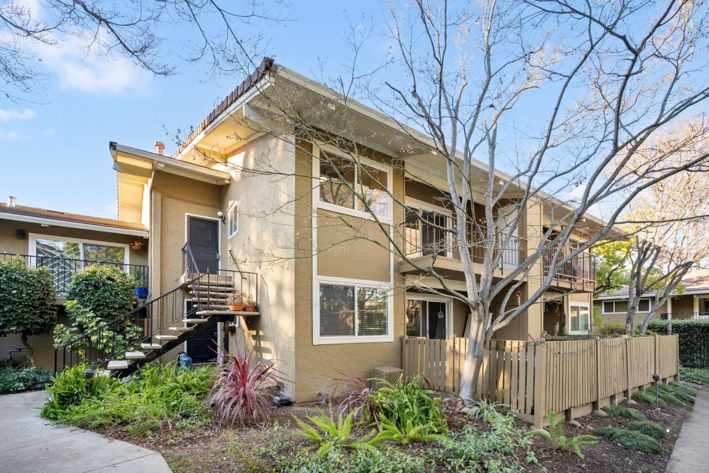 Detail Gallery Image 1 of 32 For 420 Alberto Way #51,  Los Gatos,  CA 95032 - 2 Beds | 2/1 Baths