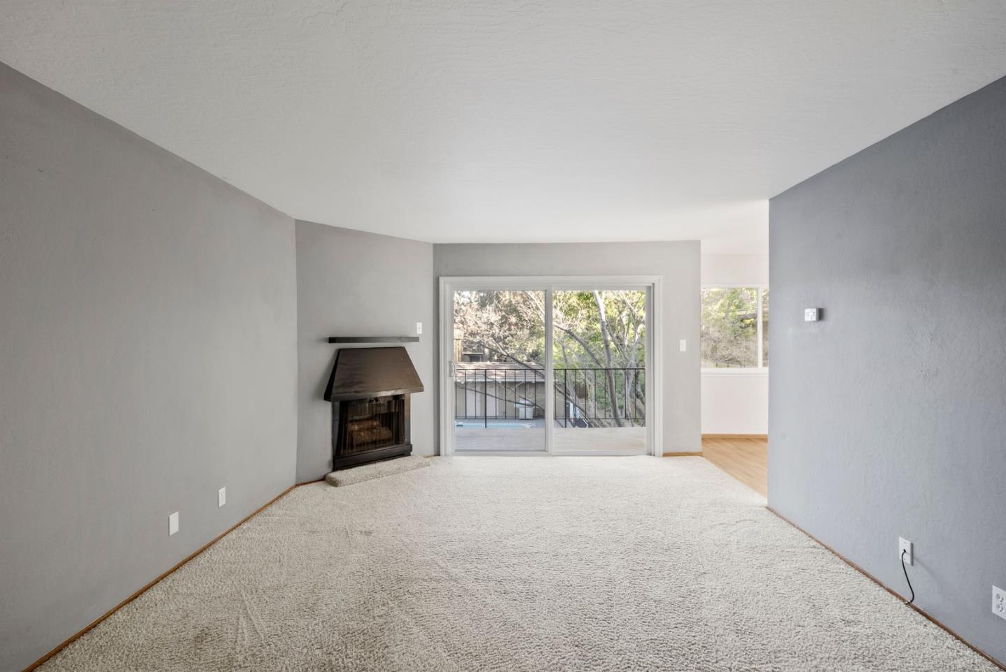Detail Gallery Image 9 of 32 For 420 Alberto Way #51,  Los Gatos,  CA 95032 - 2 Beds | 2/1 Baths