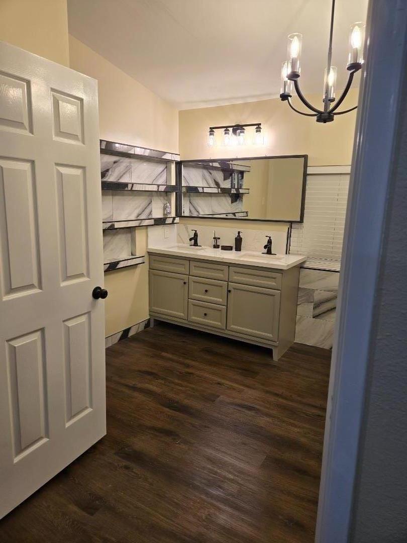Detail Gallery Image 2 of 8 For 20 Russell Rd #40,  Salinas,  CA 93906 - 4 Beds | 2 Baths