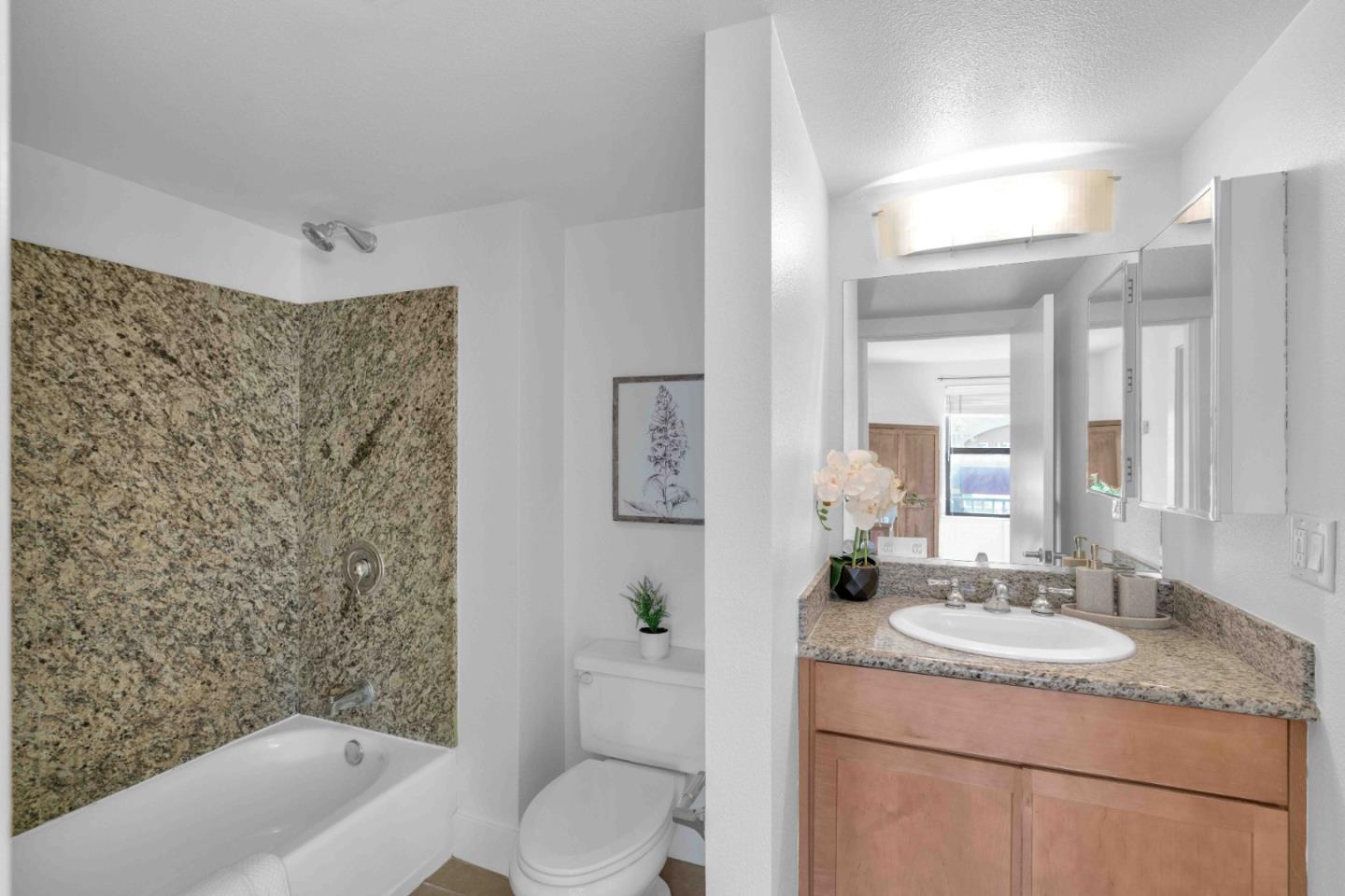 Detail Gallery Image 13 of 31 For 925 the Alameda #101,  San Jose,  CA 95126 - 1 Beds | 1/1 Baths