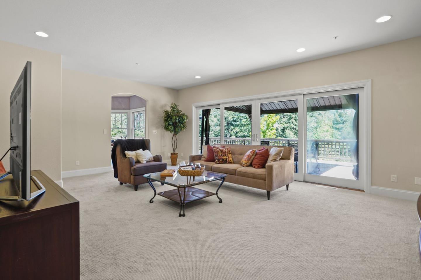 Detail Gallery Image 21 of 102 For 20420 Idylwild Rd, Los Gatos,  CA 95033 - 5 Beds | 5/2 Baths